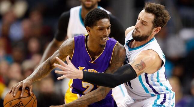 着光的海面 着光的海面